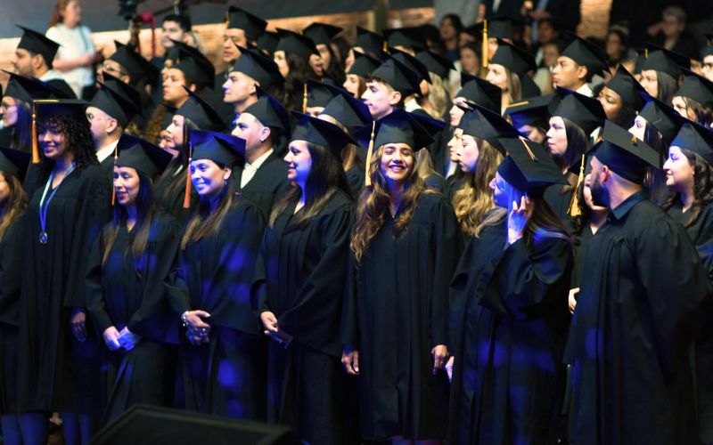 Reconocimiento a graduados de la UAP